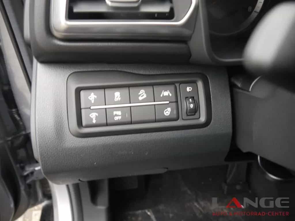 Ssangyong Tivoli Grand Black Line 4x2 Automatik Navi Klima 04/2024-photo-12