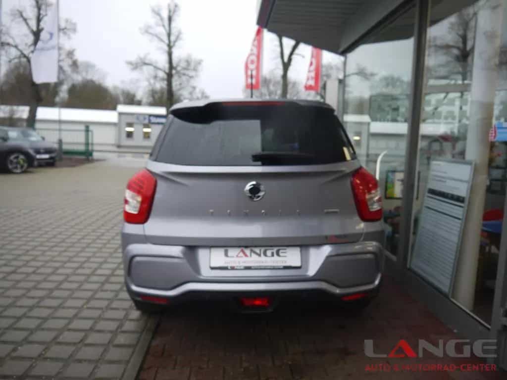 Ssangyong Tivoli Grand Black Line 4x2 Automatik Navi Klima 04/2024-photo-4
