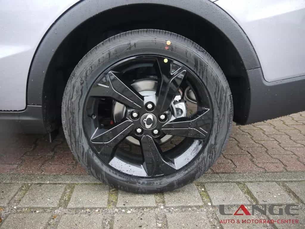 Ssangyong Tivoli Grand Black Line 4x2 Automatik Navi Klima 04/2024-photo-7