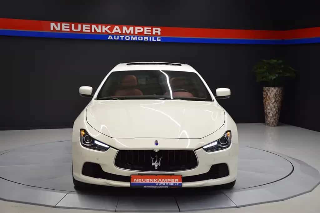 Maserati Ghibli Diesel Schiebedach Memory B&W Sitzbelüft. 07/2014-photo-1