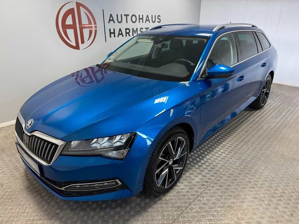 Skoda Superb Combi Style 4x4 AHK*StHz*LED*Kamera 06/2022-photo-1