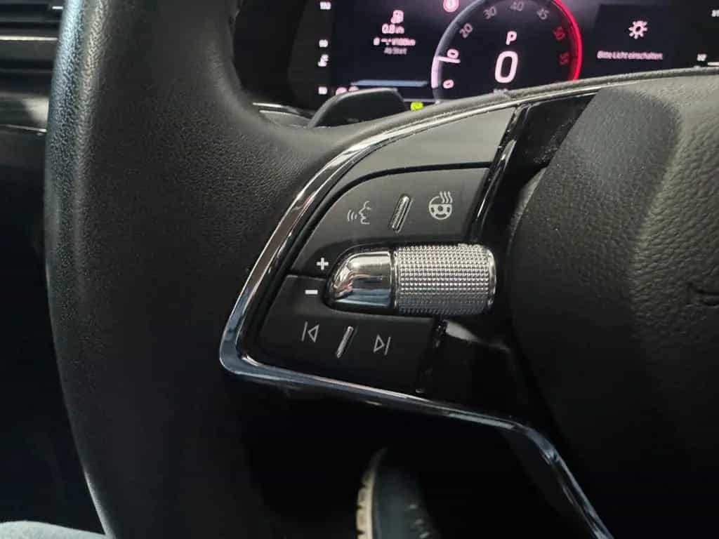 Skoda Superb Combi Style 4x4 AHK*StHz*LED*Kamera 06/2022-photo-13