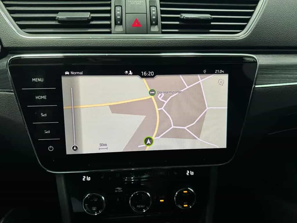 Skoda Superb Combi Style 4x4 AHK*StHz*LED*Kamera 06/2022-photo-16