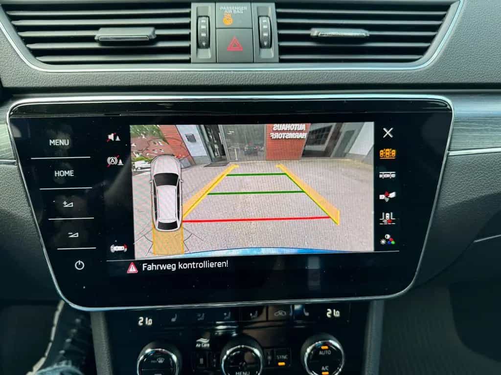 Skoda Superb Combi Style 4x4 AHK*StHz*LED*Kamera 06/2022-photo-19