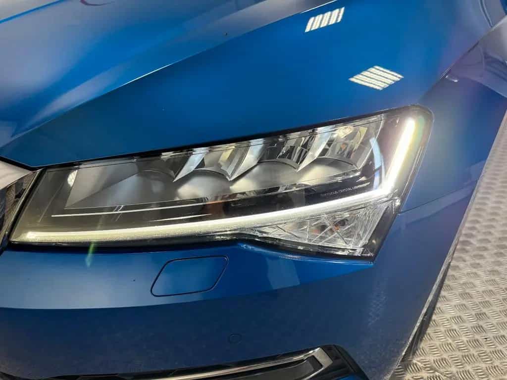 Skoda Superb Combi Style 4x4 AHK*StHz*LED*Kamera 06/2022-photo-24