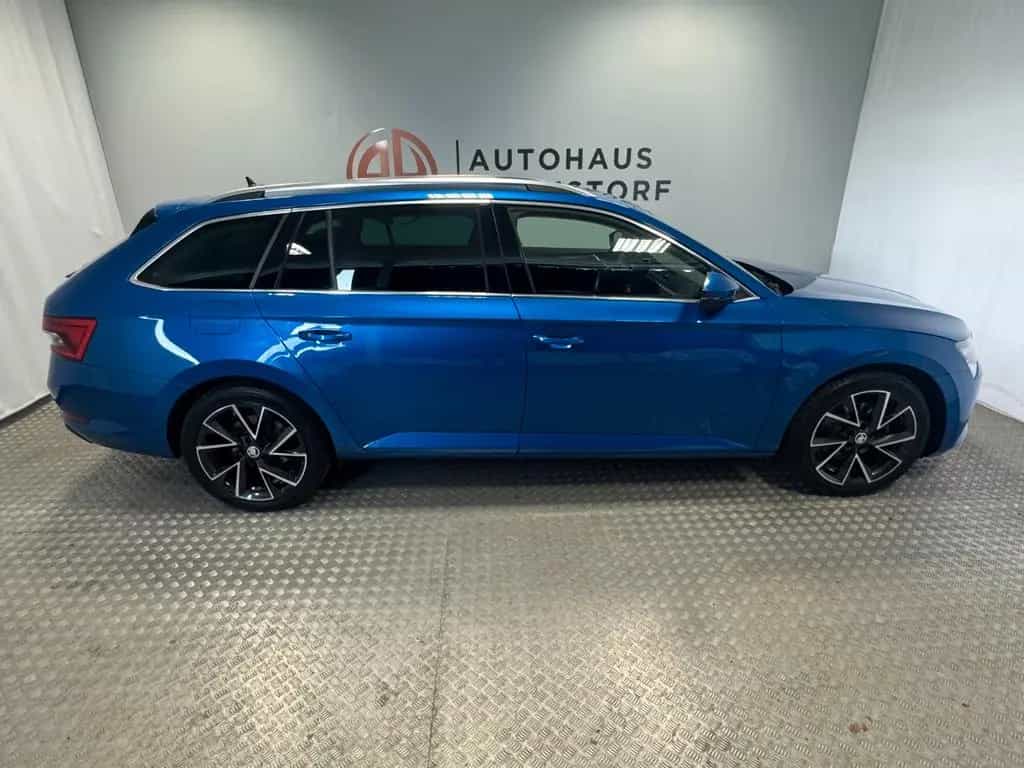 Skoda Superb Combi Style 4x4 AHK*StHz*LED*Kamera 06/2022-photo-6