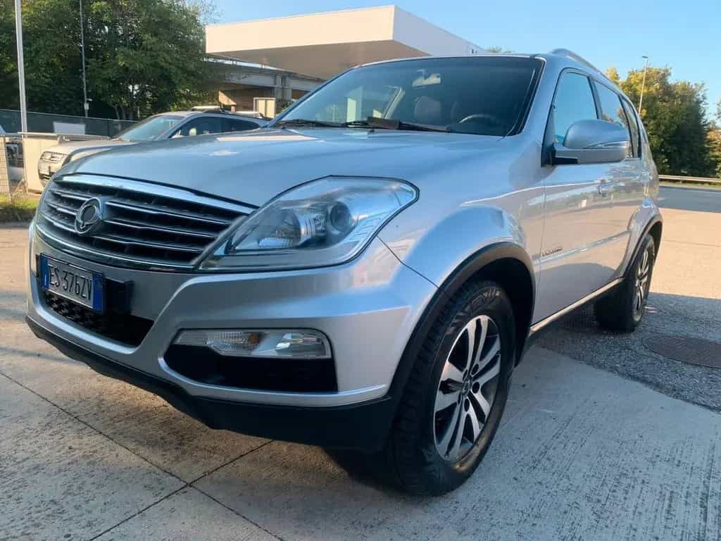 Ssangyong REXTON W 2.0 Xdi, 7 posti, solo 2 prop 10/2013-photo-3