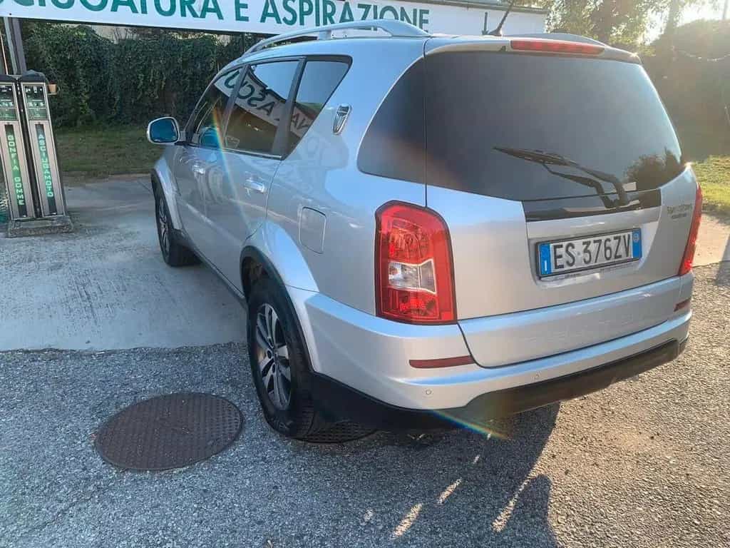 Ssangyong REXTON W 2.0 Xdi, 7 posti, solo 2 prop 10/2013-photo-5