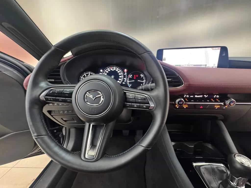 Mazda 3 X186ps EXCLUSIVE Leder-Rot/360°K/BOSE/ACC/GSD 07/2023-photo-17
