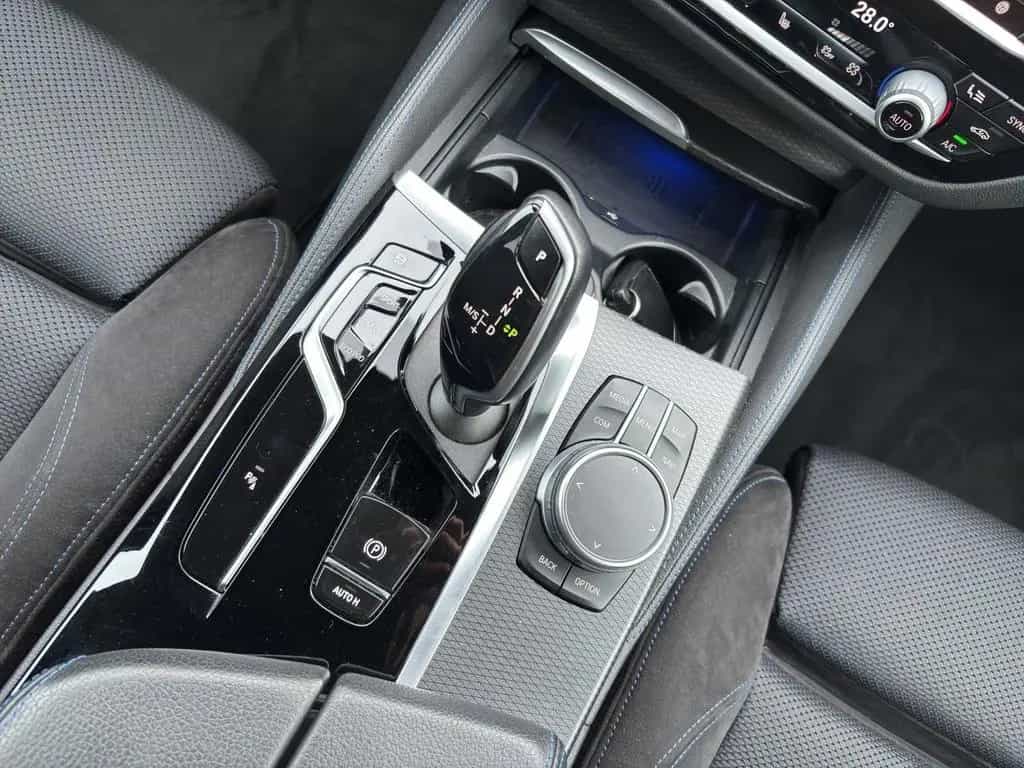 BMW 520 d Touring | M Sport | AHK | Driv.Assist. Prof 09/2021-photo-10