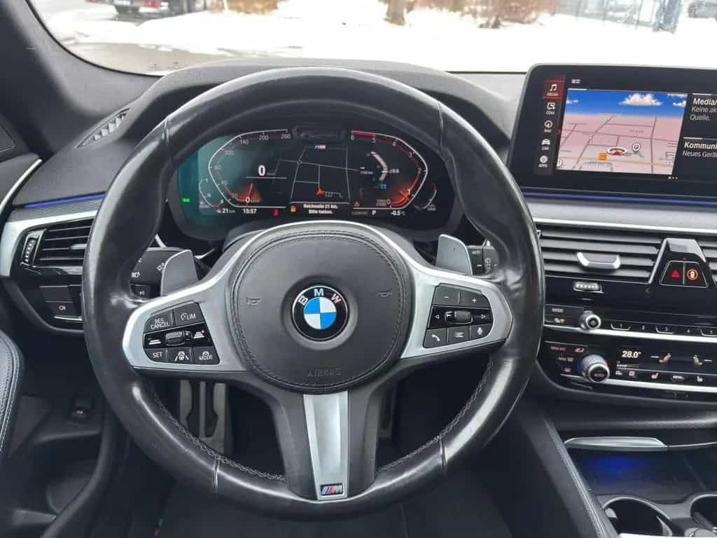 BMW 520 d Touring | M Sport | AHK | Driv.Assist. Prof 09/2021-photo-8