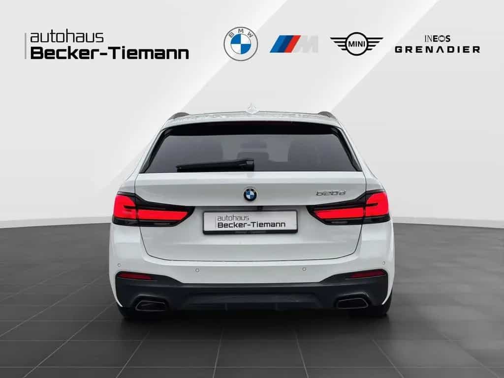 BMW 520 d Touring | M Sport | AHK | Driv.Assist. Prof 09/2021-photo-4