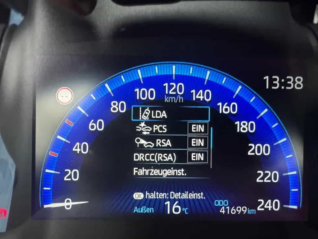 Toyota Corolla Touring Sports Team D 09/2021-photo-18