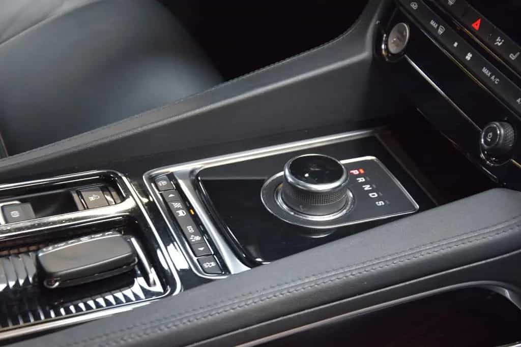 Jaguar F-Pace Prestige AWD Navi|Leder 09/2020-photo-17