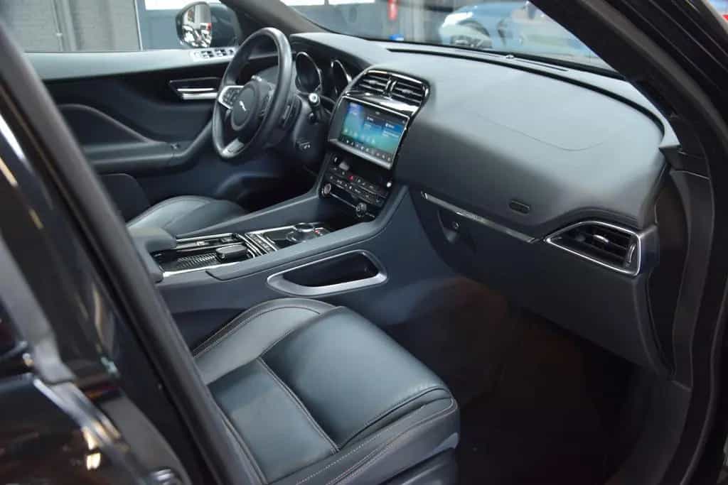 Jaguar F-Pace Prestige AWD Navi|Leder 09/2020-photo-5