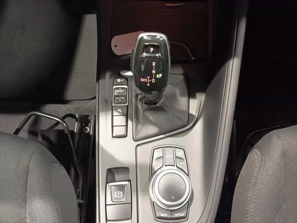 BMW X1 sDrive18d Navi|PDC|AHK|Kamera|Sitzhz 10/2021-photo-12
