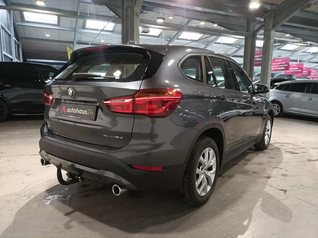 BMW X1 sDrive18d Navi|PDC|AHK|Kamera|Sitzhz 10/2021-photo-4