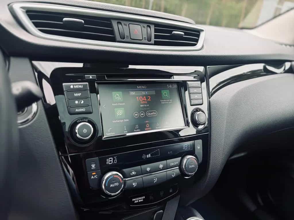 Nissan Qashqai Zama 1.3 Automatik+4xKamera+Pano+I-Key+ 04/2021-photo-15