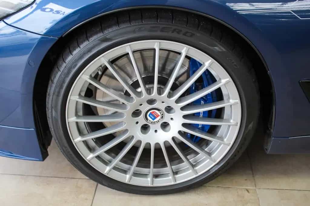ALPINA D5 S Touring xDrive Laser Pano 360° VOLL 1.Hand 01/2024-photo-29
