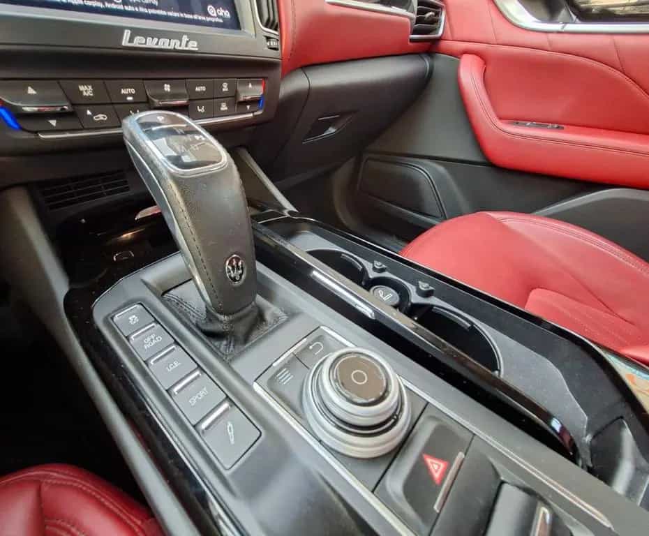 Maserati Levante 3.0 V6 250cv GRAN LUSSO 08/2018-photo-11
