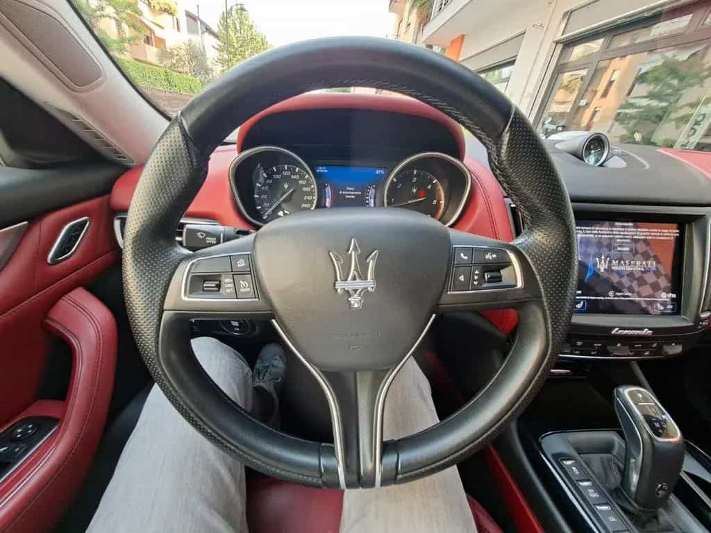 Maserati Levante 3.0 V6 250cv GRAN LUSSO 08/2018-photo-8