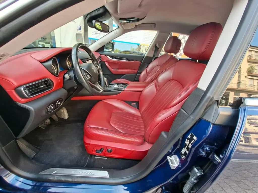 Maserati Levante 3.0 V6 250cv GRAN LUSSO 08/2018-photo-9