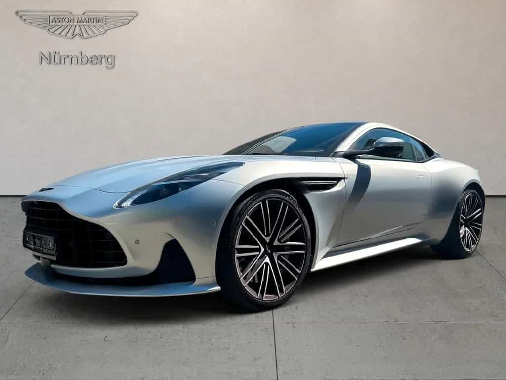 Aston Martin DB12 06/2025-photo-1