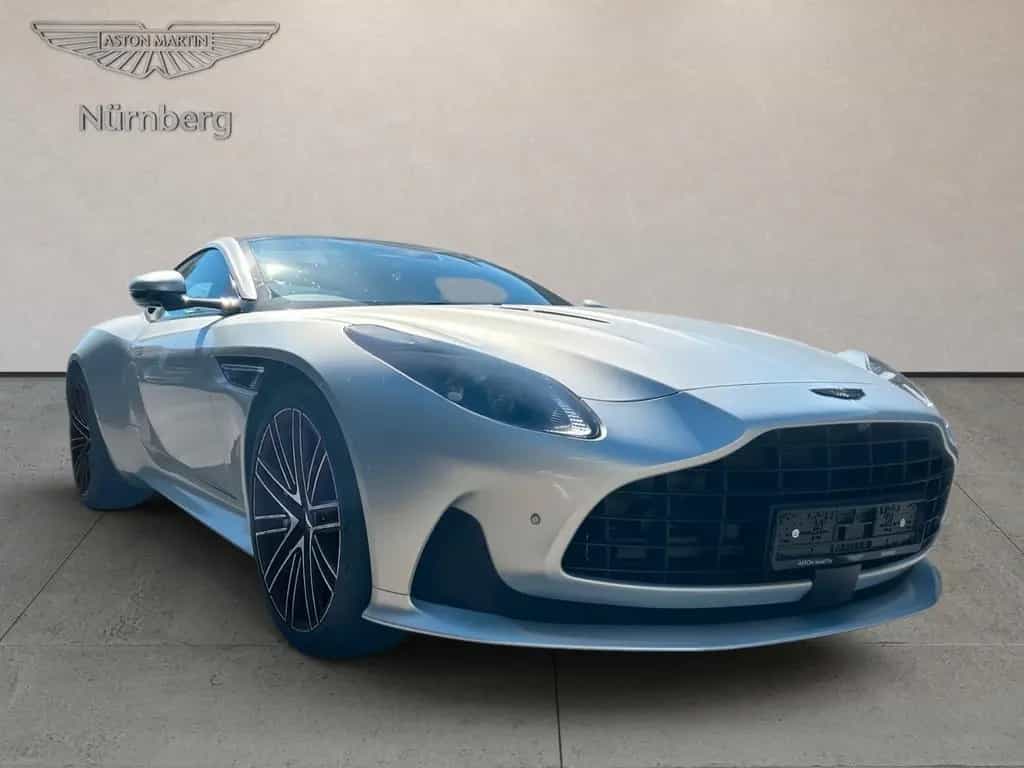 Aston Martin DB12 06/2025-photo-5