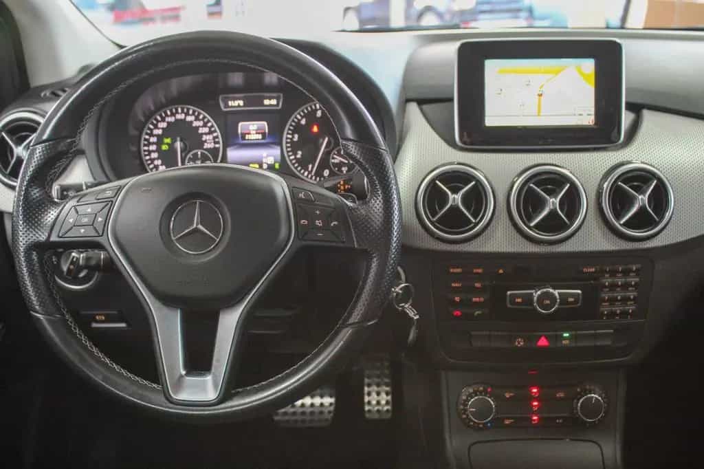 Mercedes-Benz B 200 Automatik Navi Teilleder TÜV Neu 2.Hand 08/2014-photo-10