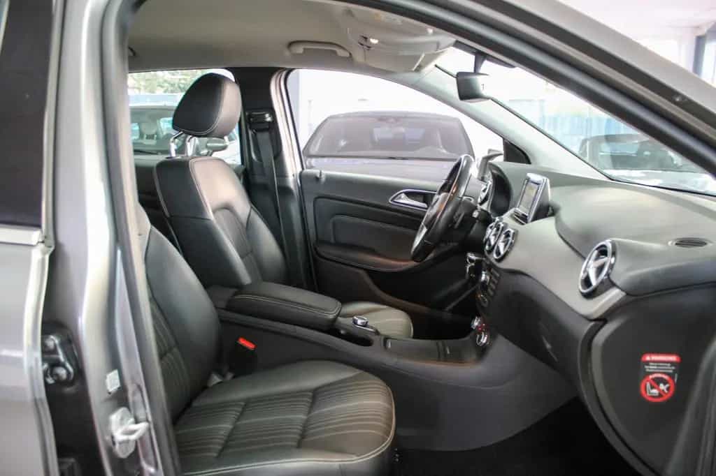 Mercedes-Benz B 200 Automatik Navi Teilleder TÜV Neu 2.Hand 08/2014-photo-15