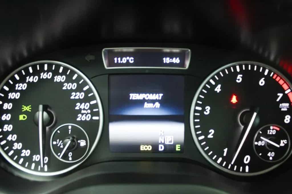 Mercedes-Benz B 200 Automatik Navi Teilleder TÜV Neu 2.Hand 08/2014-photo-17