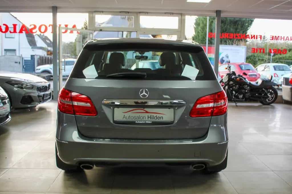 Mercedes-Benz B 200 Automatik Navi Teilleder TÜV Neu 2.Hand 08/2014-photo-5