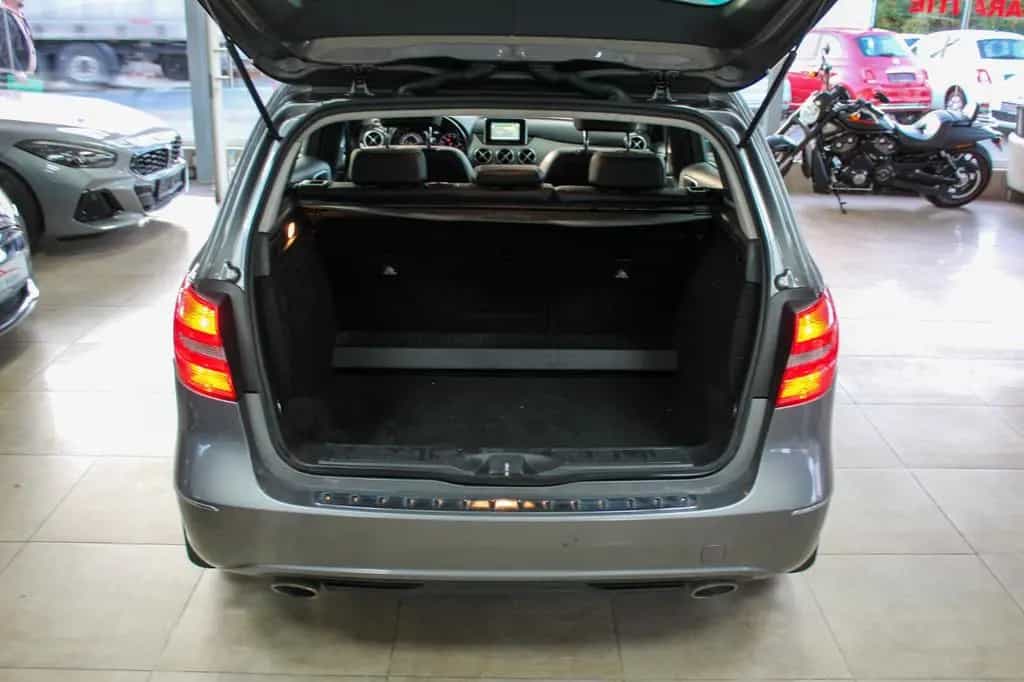 Mercedes-Benz B 200 Automatik Navi Teilleder TÜV Neu 2.Hand 08/2014-photo-7