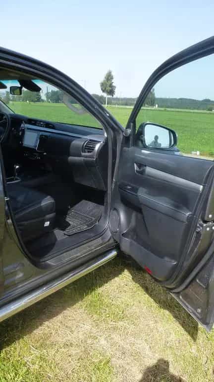 Toyota Hilux 09/2021-photo-10
