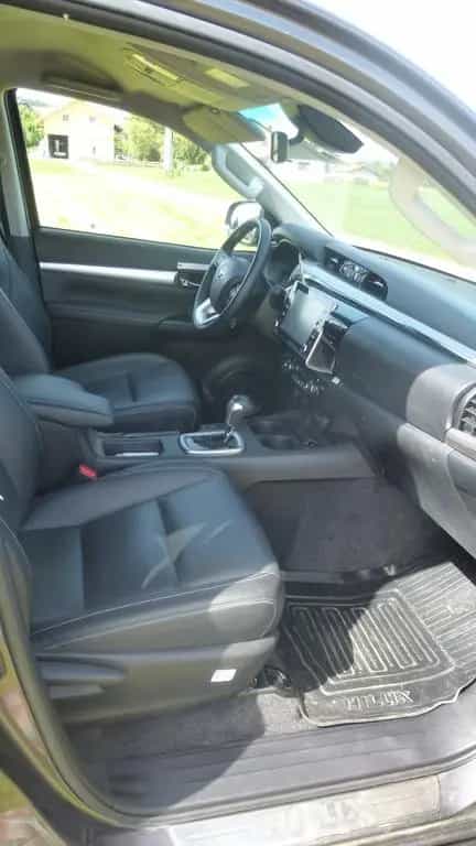Toyota Hilux 09/2021-photo-11