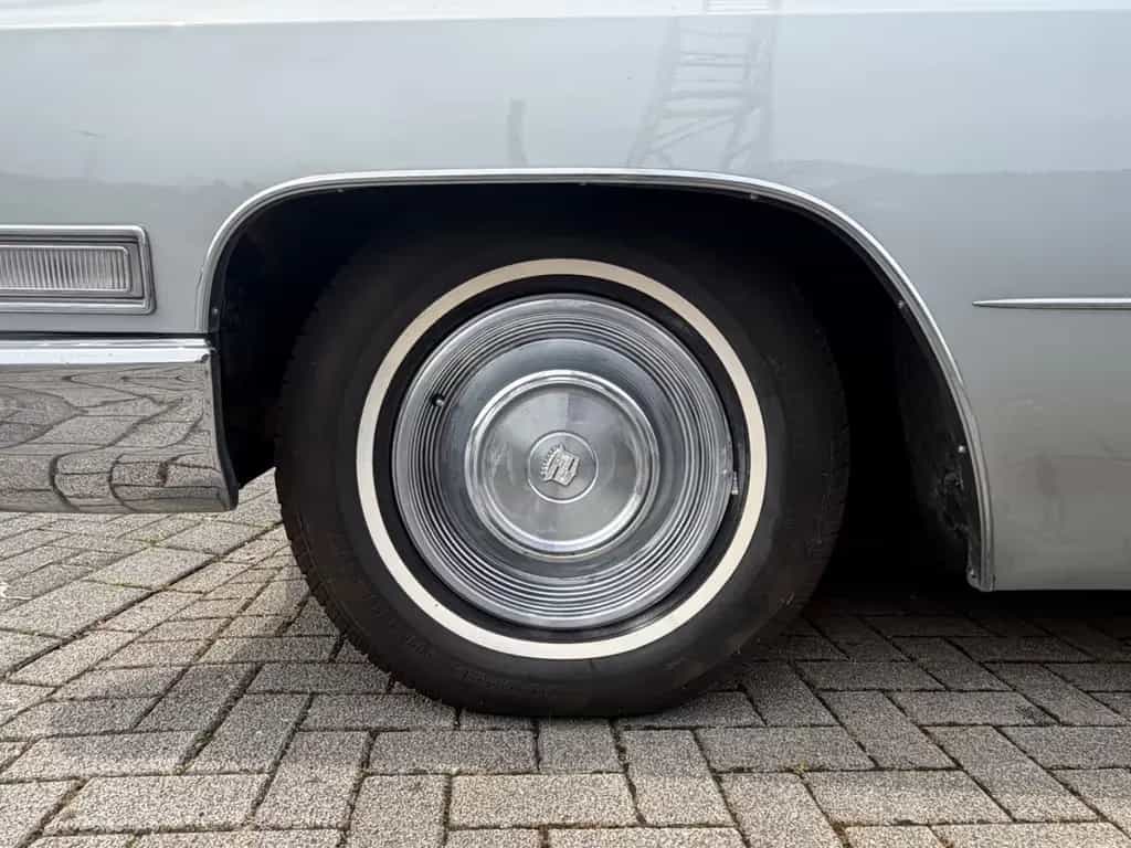 Cadillac Deville Sedan 7.7L/Klima/Leder/Automatik 03/1968-photo-23