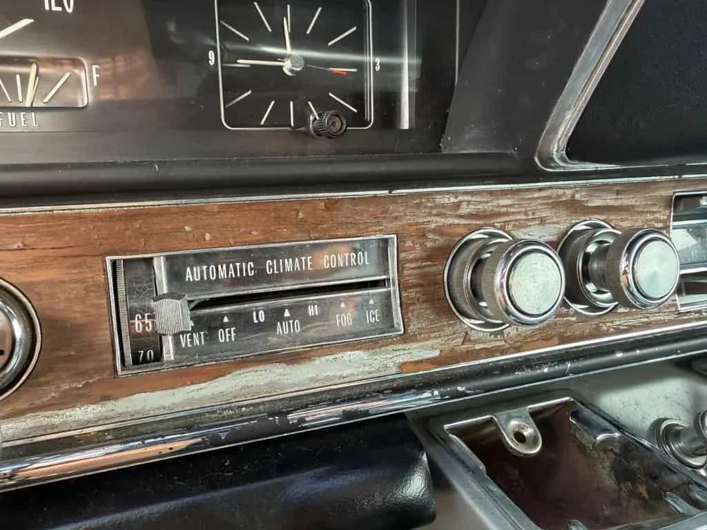 Cadillac Deville Sedan 7.7L/Klima/Leder/Automatik 03/1968-photo-26