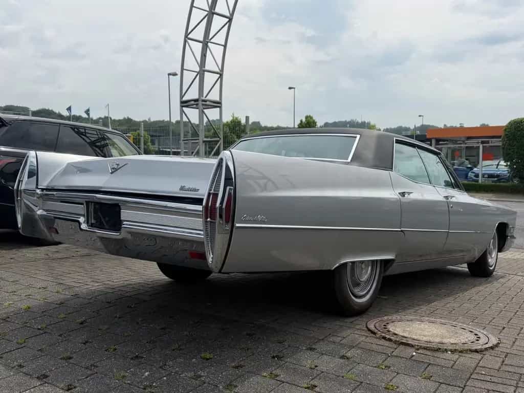 Cadillac Deville Sedan 7.7L/Klima/Leder/Automatik 03/1968-photo-3