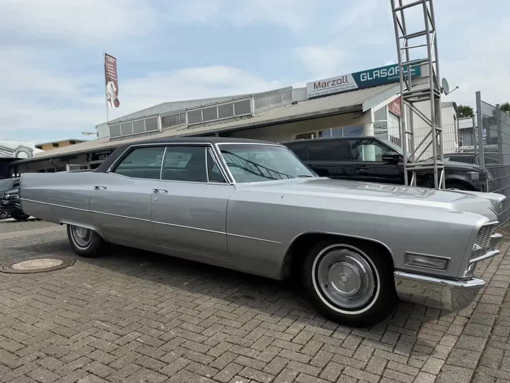 Cadillac Deville Sedan 7.7L/Klima/Leder/Automatik 03/1968-photo-4