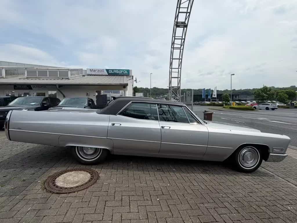Cadillac Deville Sedan 7.7L/Klima/Leder/Automatik 03/1968-photo-9