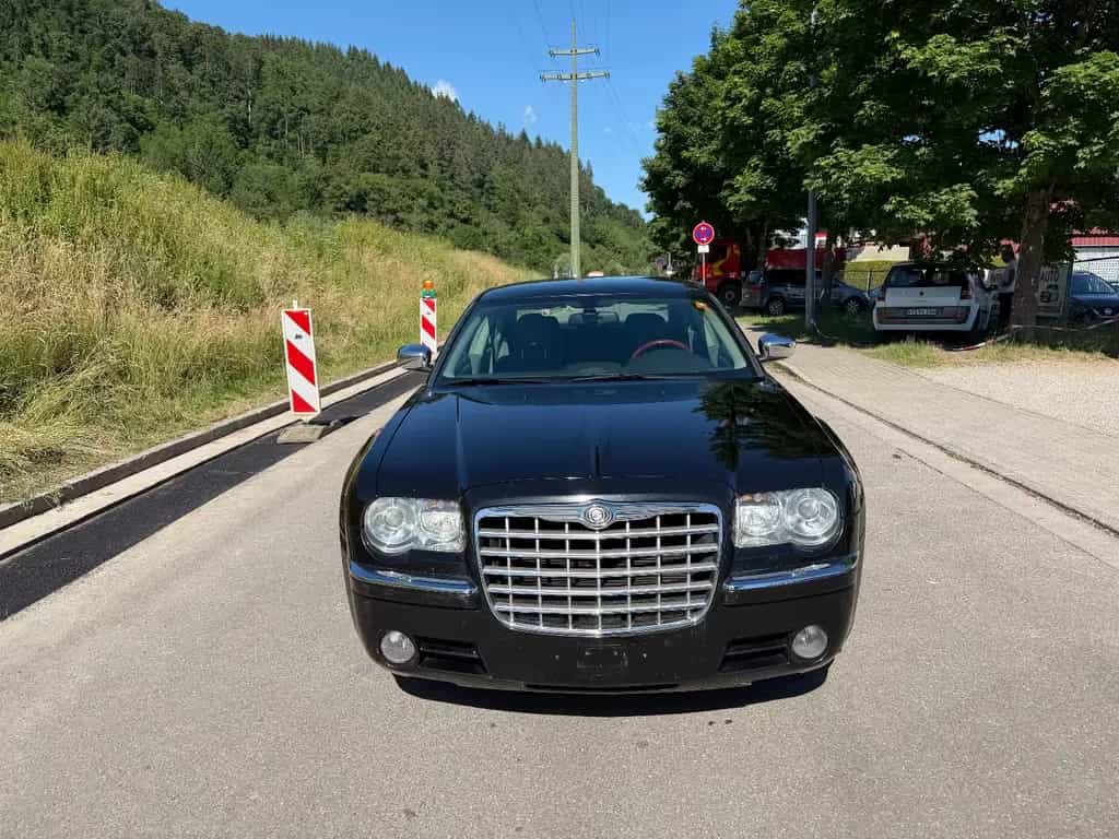 Chrysler 300C 5.7 V8 HEMI *Leder*Automatik*Xenon* 09/2004-photo-1