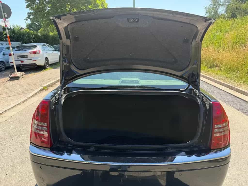 Chrysler 300C 5.7 V8 HEMI *Leder*Automatik*Xenon* 09/2004-photo-12