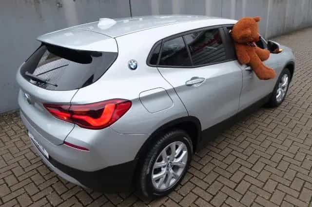 BMW X2 sDrive 18 i Advantage Plus 11/2019-photo-17
