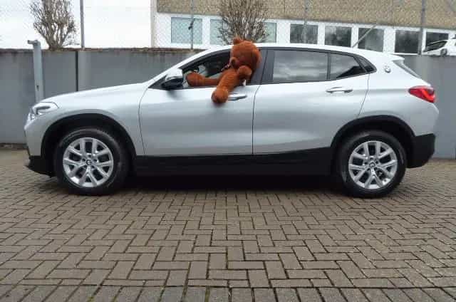 BMW X2 sDrive 18 i Advantage Plus 11/2019-photo-6