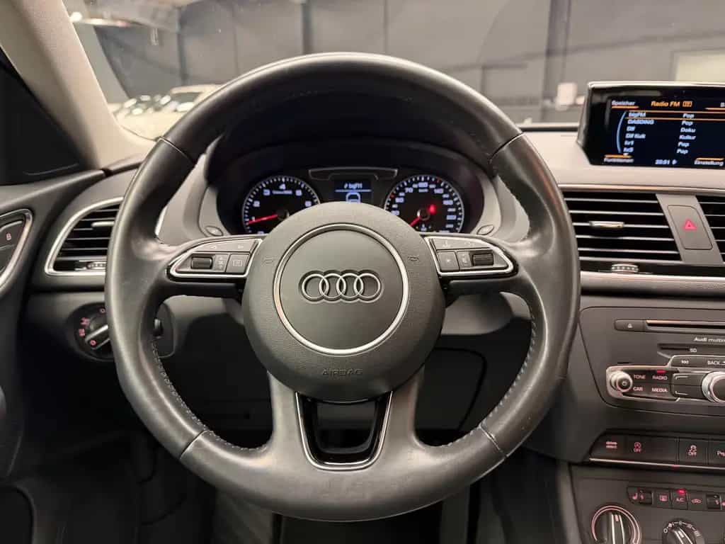 Audi Q3 sport Kamera SHZ AHK 8.Fach 11/2017-photo-14