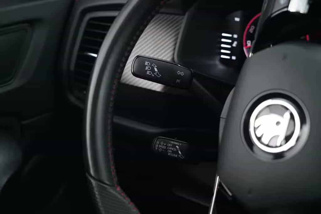 Skoda Kodiaq RS 2.0TSI DSG 4X4 STAND-HZ+MATRIX-LEDuvm 05/2022-photo-17