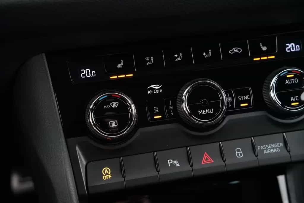 Skoda Kodiaq RS 2.0TSI DSG 4X4 STAND-HZ+MATRIX-LEDuvm 05/2022-photo-29
