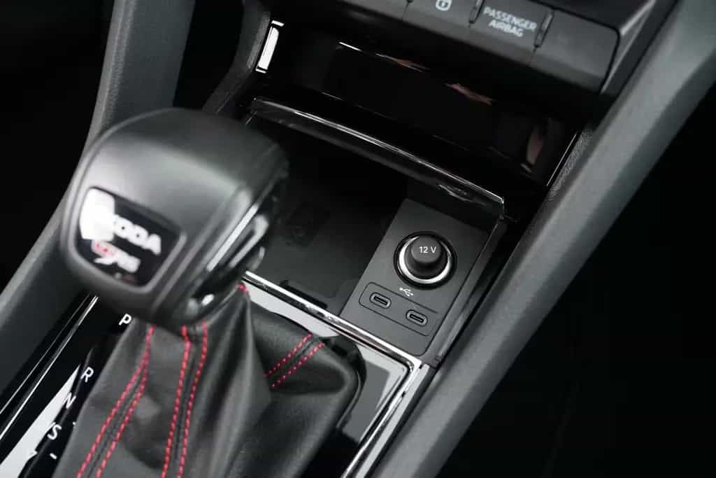 Skoda Kodiaq RS 2.0TSI DSG 4X4 STAND-HZ+MATRIX-LEDuvm 05/2022-photo-30