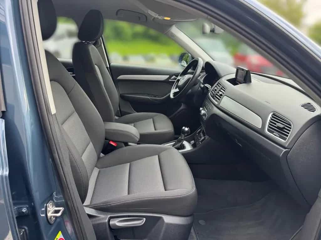 Audi Q3 1.4TFSI COD LED AHK KAM SHZ GRA PDC 08/2015-photo-13