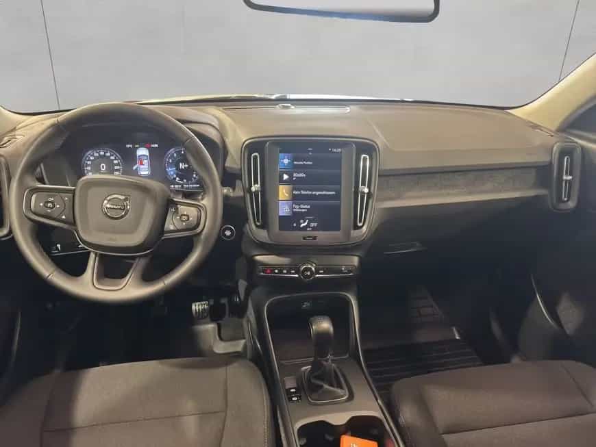 Volvo XC40 T2 Momentum-Core Navi LED Kamera PDCv+h 1.H 02/2022-photo-9